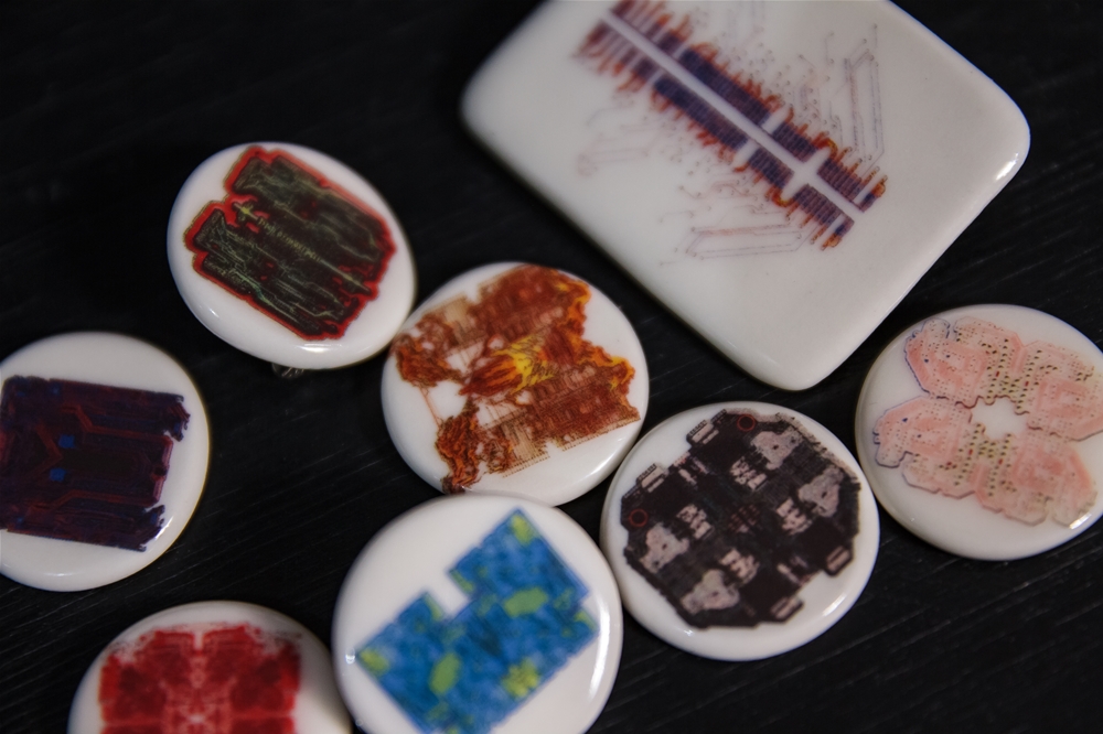Pins et Magnets Printed Circuit porcelaine