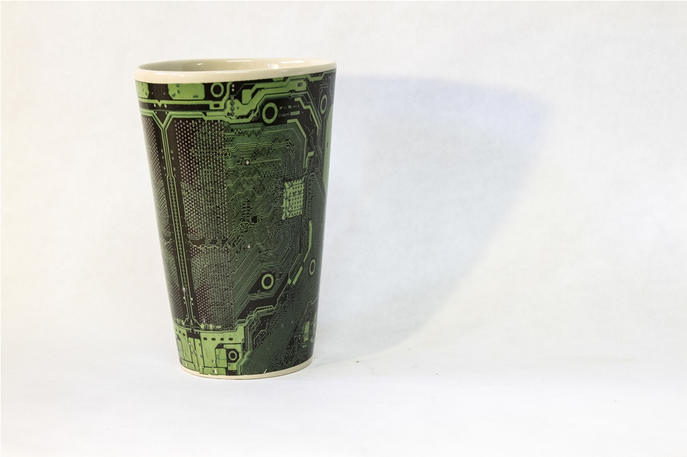 Tasse à thé Digital Microcosm verte